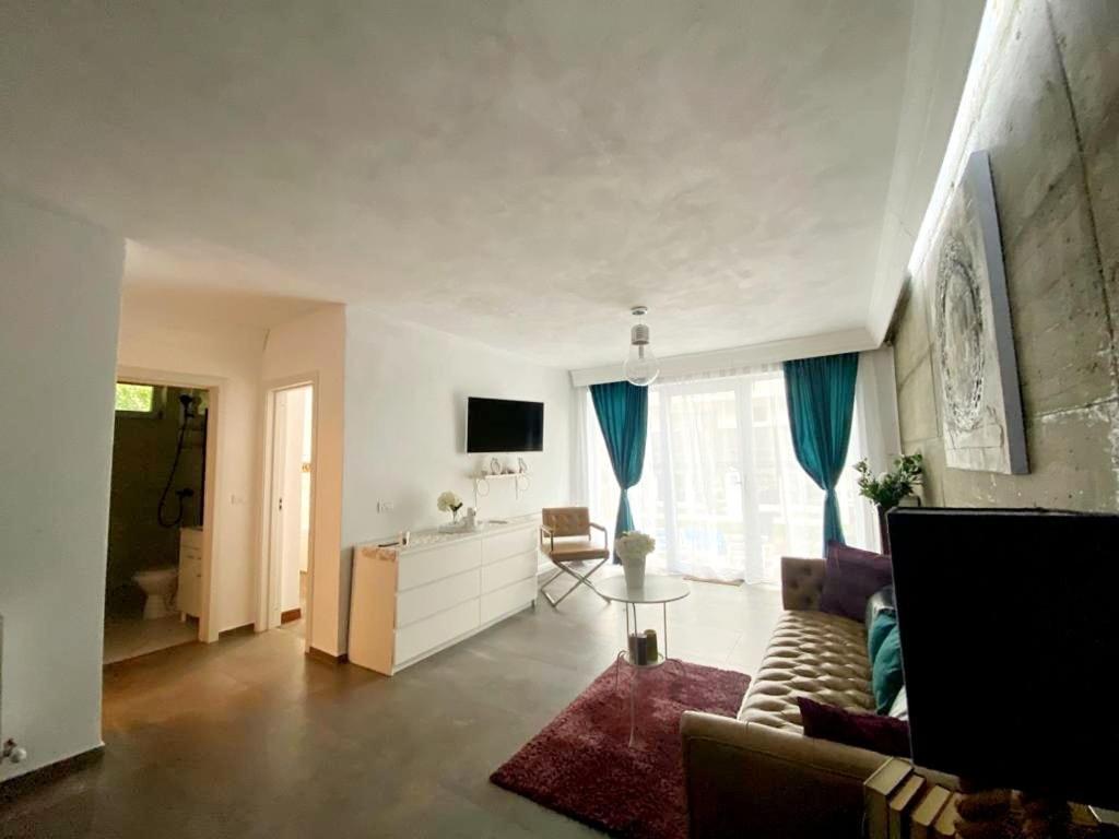 Green Hill Villa Calimanesti Exterior photo